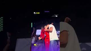 Lali Espósito Y Santi Maratea A Los Besos Plieron Su Promesa Por El Hotel Gondolin