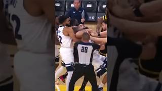 Draymond Green Gives Rudy Gobert A HUG ? nba shorts @quitezyaudios