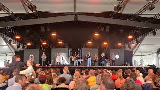 Famous 27 juni 2022 Wealth