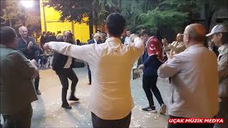 Ahmet Taş Of Of Çaldığım Bağlama Bir Elinde Sarımsak Canlı Yayın Cover Uçak Müzik Medya As Resimi