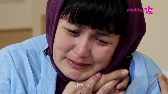 Күйеуі әйеліне трансвеститтік порно әкеледі Рокко фильмі XXX