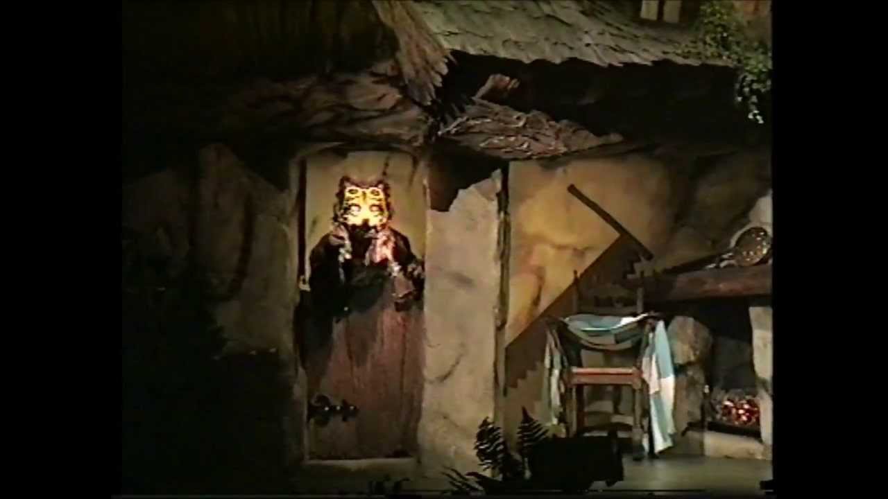 4 Een feestmaal kant en klaar (Efteling sprookjesshow 1996-1997)