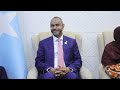 Wasiirka Wasaaradda Dekedaha " waxaan halkan u nimid inaan ka qeybgalno caleema-saarka hoggamiyih...