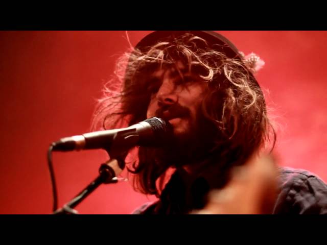 Angus & Julia Stone - Yellow Brick Road [Live in Paris] class=