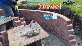 Building a curved brickwall