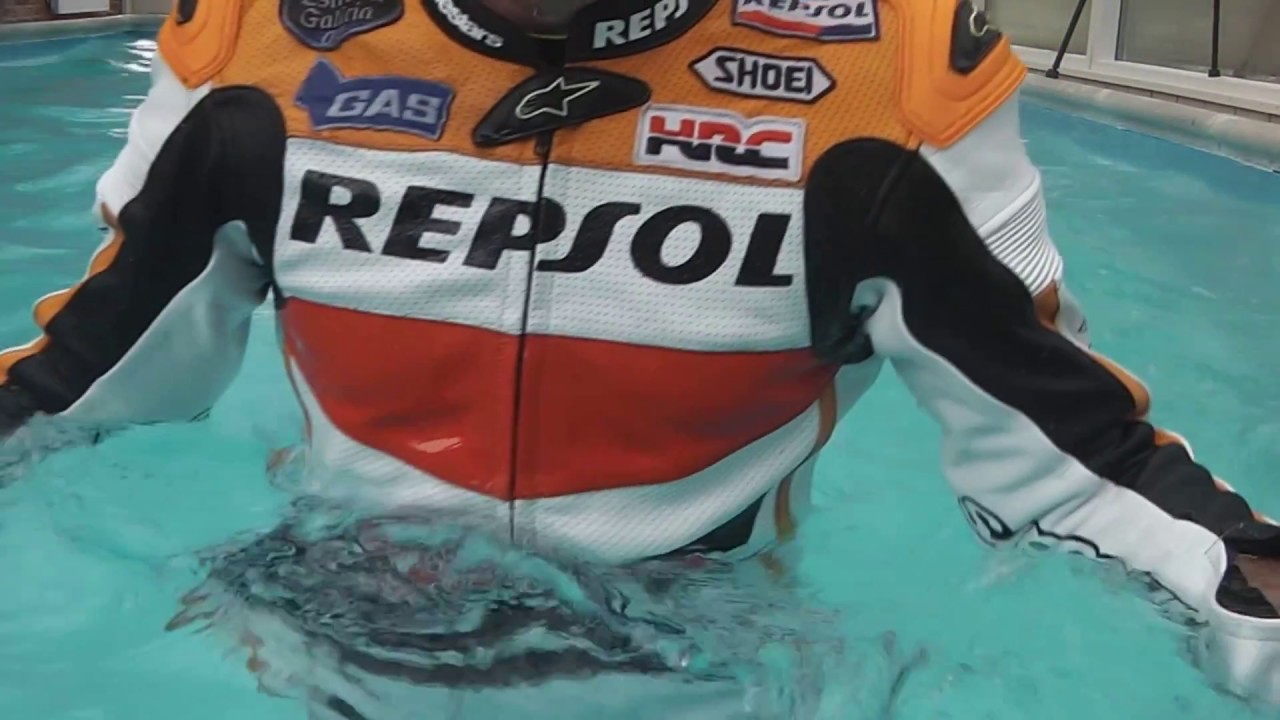 Poolfun with Marc Marquez Honda Repsol Bikesuit 1/2