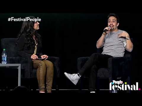 Video: Lin-Manuel Miranda Praat Over Disney's Moana En Latinos In De Kunsten