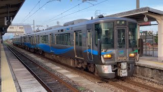 【4K】あいの風とやま鉄道 521系4両編成 普通泊行き 滑川駅到着から発車まで