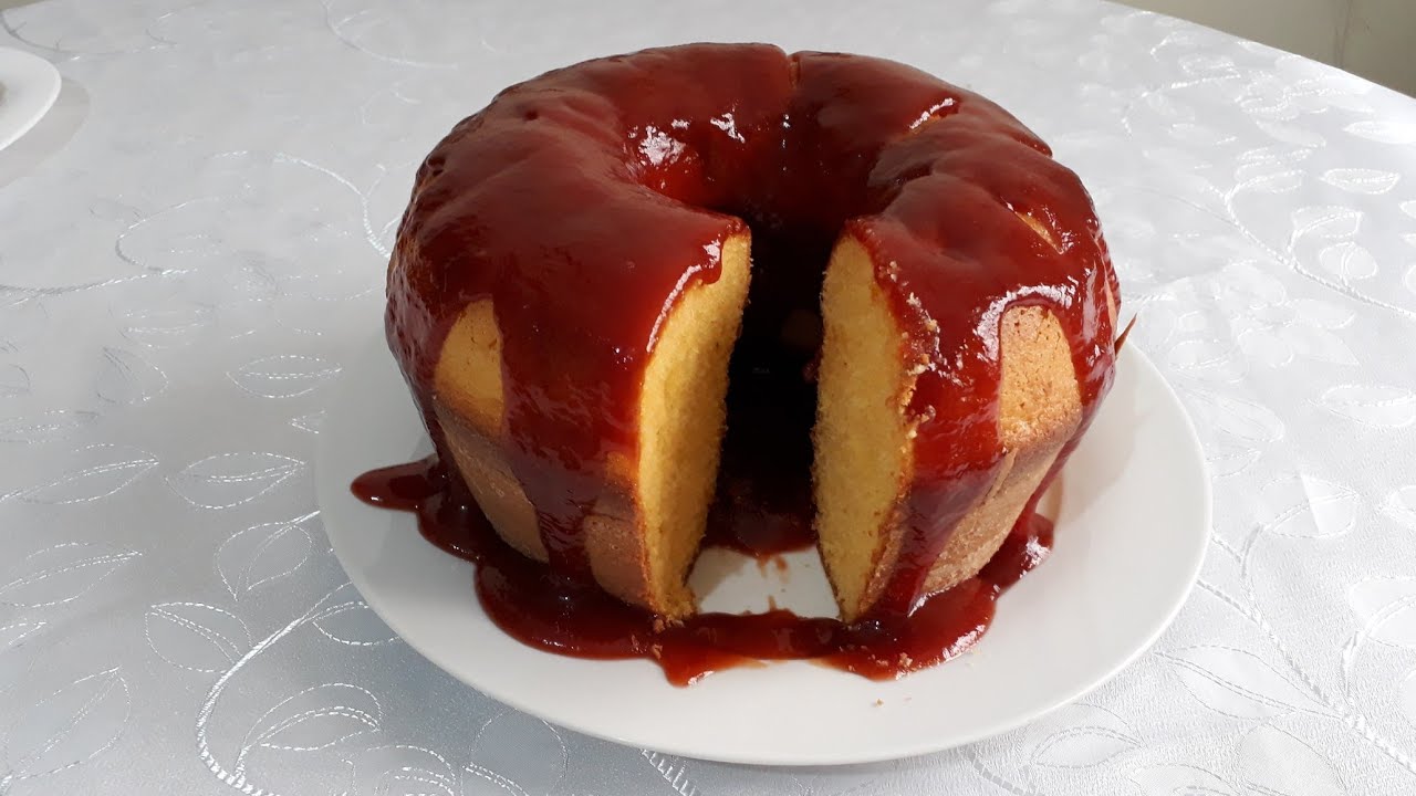 BOLO DE FUBÁ COM CALDA DE GOIABADA - YouTube