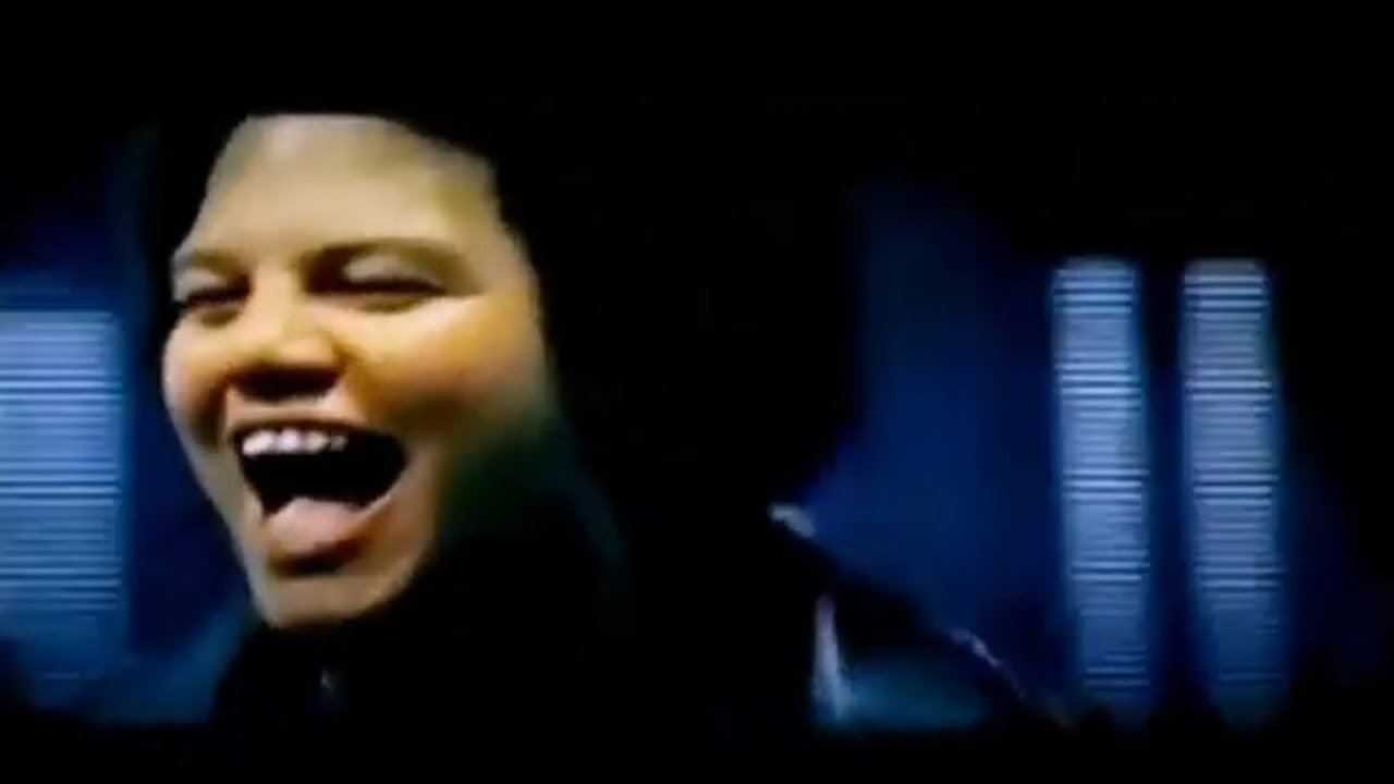 Banda Black Rio: Carrossel | Clipe Oficial | 2001