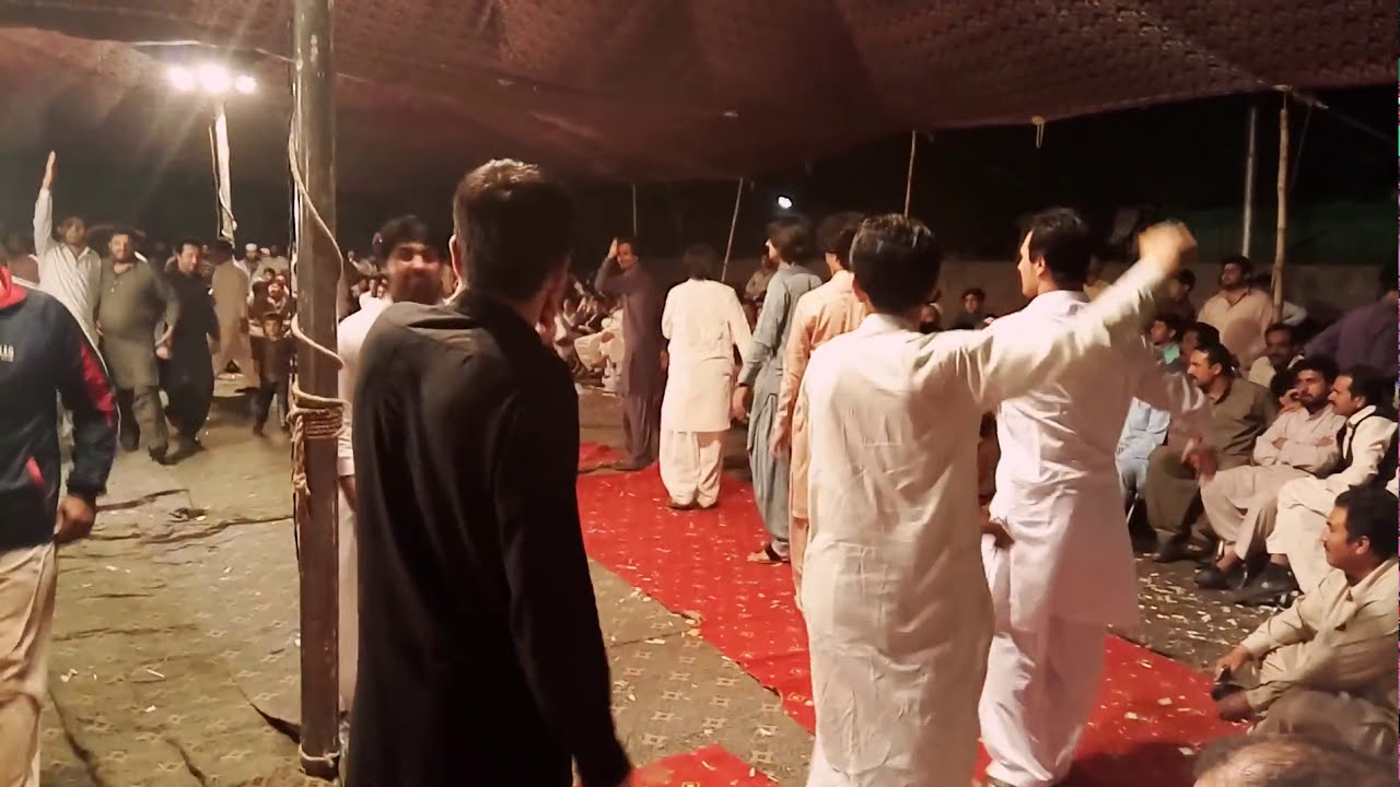 Attan de akakhilo pa Lahore