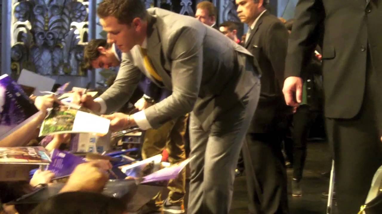 Once Upon A Time Cast Signing at the Paleyfest 2013