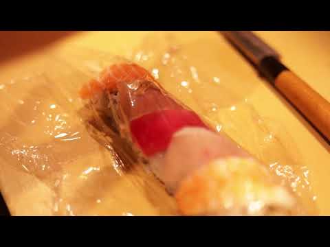 Rainbow Roll -  Akuma Ramen & Sushi - West Hollywood | Order Food Online | Clorder