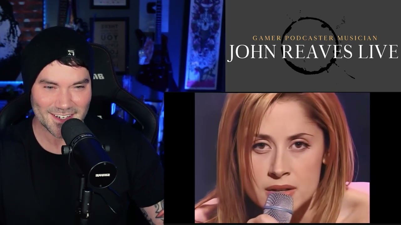 Metal Vocalist Reacts - Lara Fabian - Love by Grace (Live at Juno Awards, Canada, 2001)