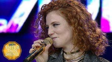 Maju mundur cantik ala Jess Glynne [Mega Konser Dunia] [10 Okt 2015]