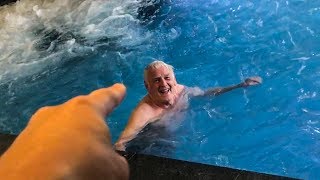 LOOK WHO'S IN MY POOL!!