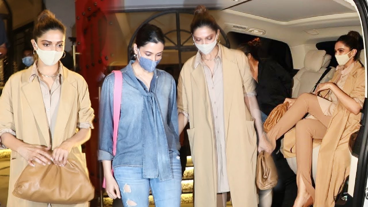 Deepika Padukone With Sister Anisha Padukone Arrive In Expensive Car For Dinner In Bandra