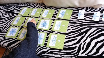 I&K Symmetry Snowflakes Matching Activity - Busy Bag_