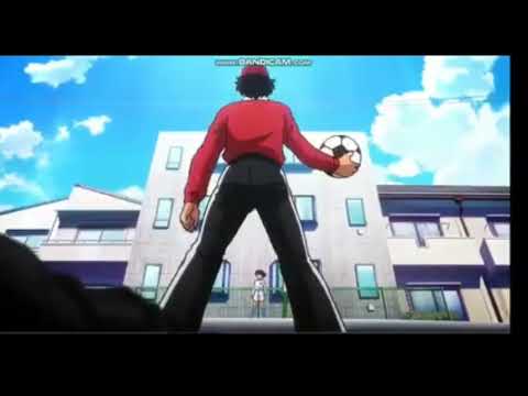 Tsubasa Desvia El