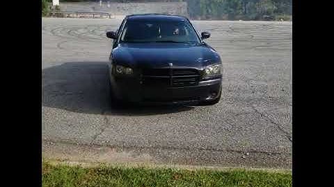 07 dodge charger sliding. open diff 2.82