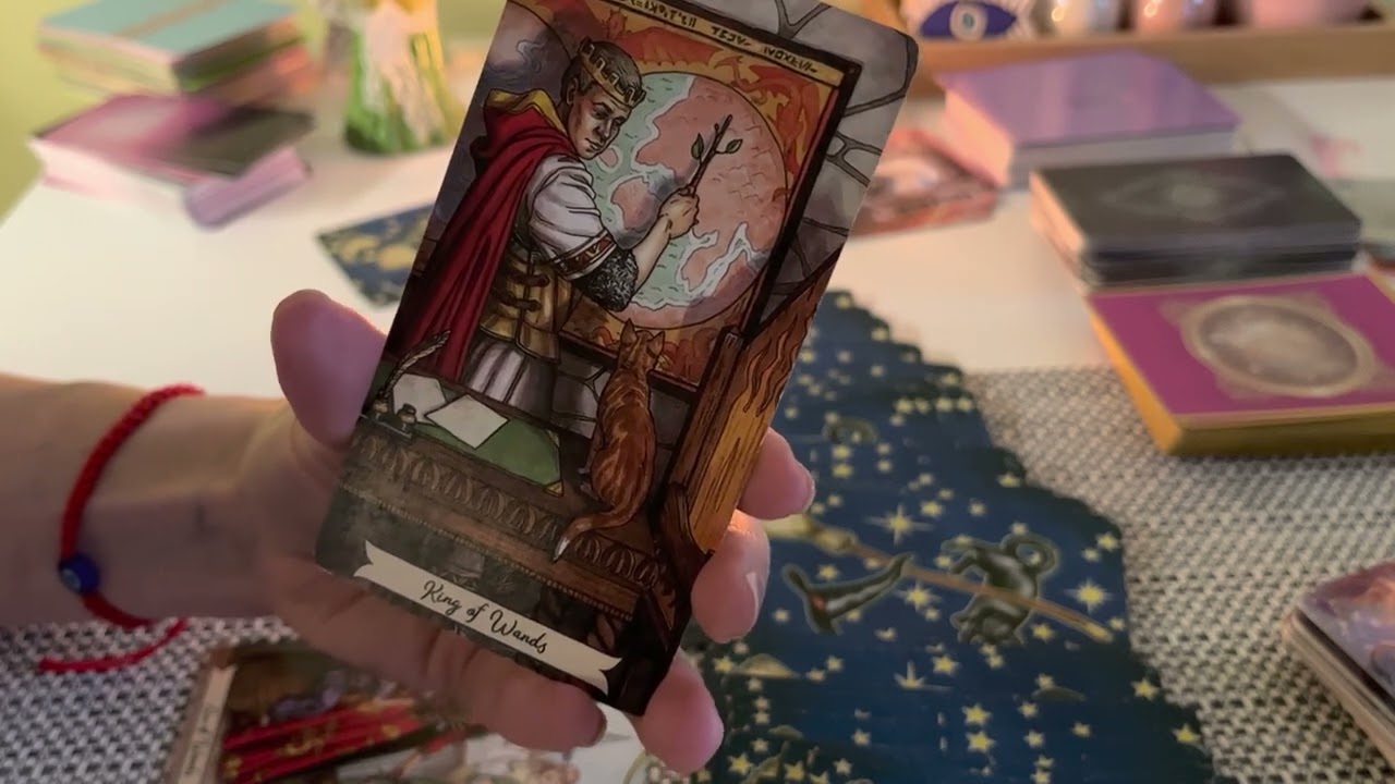 Кой си мисли за мен в момента💭🪬❤️..?!🧿📮🫶🏻💌🤍🌸#таро #таролог #тароонлайн #тарорасклад #tarot