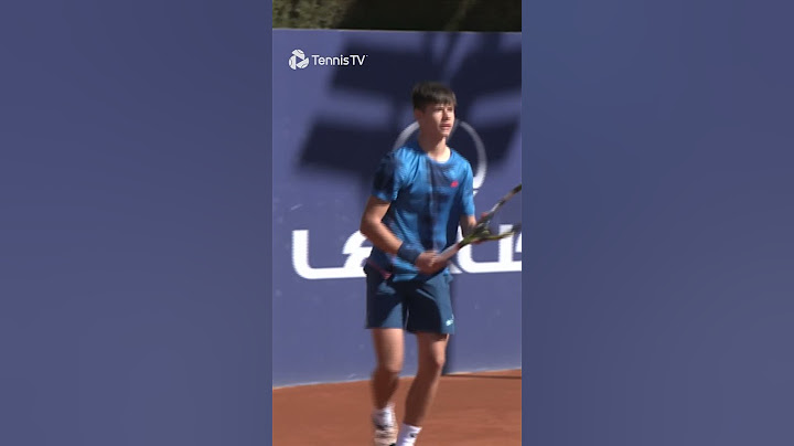 Carlos Alcaraz Watches 13 Year-Old Brother Jaime In Barcelona 👀