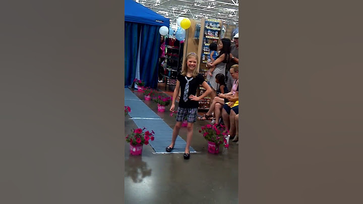 Back to school fashion show at Walmart