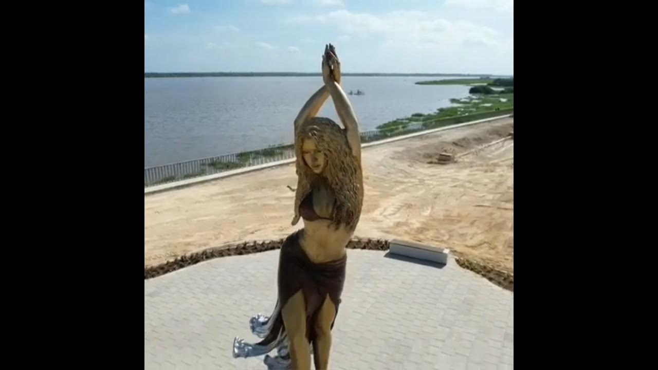 Unveiling Shakira’s new statue in Barranquilla, Colombia! - YouTube