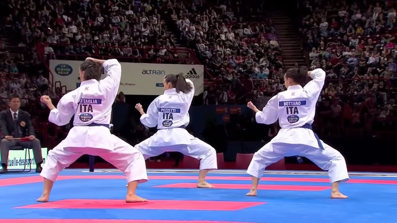 When a Karate Fighter Challenge a Shaolin Kung Fu Master! You Won't Believe What Happens Next!