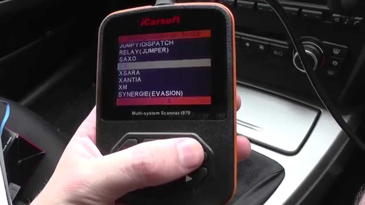 Citroen ZX Diagnostic Tool i970 iCarsoft - YouTube