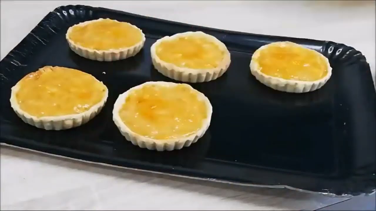 טארטות תפוחים עם קראמל