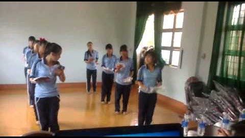 Học Sinh THPT Nguyễn Văn Cừ múa máy lung tung