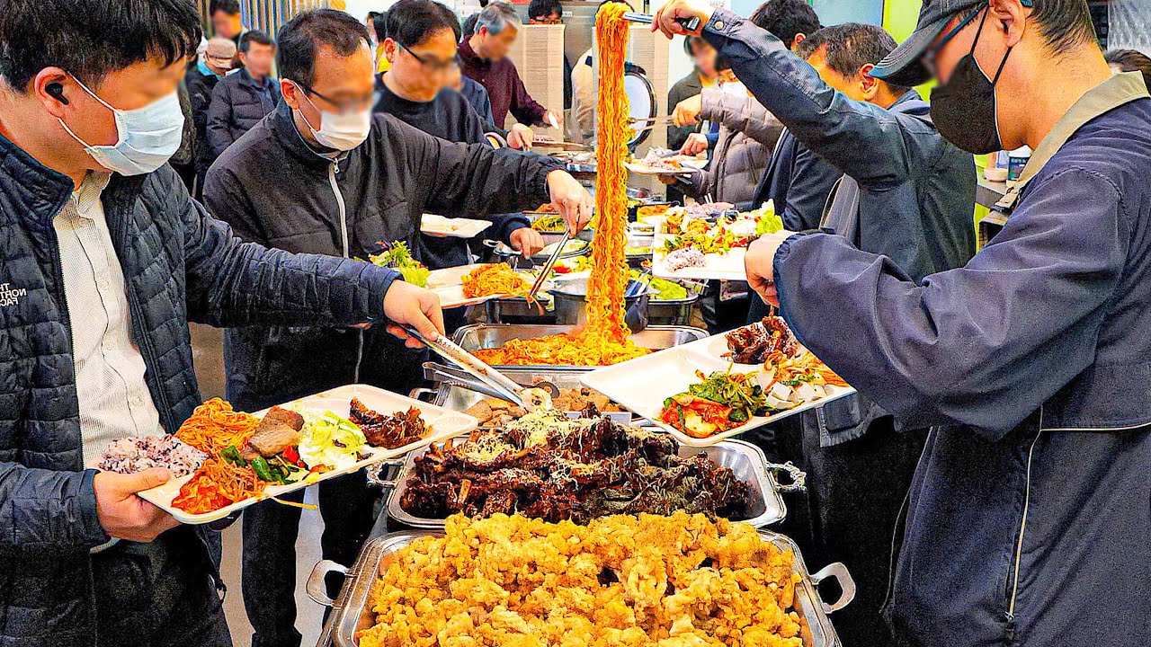 Посетители толпами хлынули! Корейские буфеты посещают 2000 человек каждый день