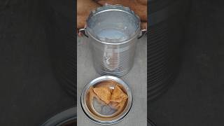 ପଖାଳ ସହ ସିଙ୍ଗଡ଼ା #villagefood #indianheritage #desifood #viralshort #shorts