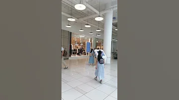 СТОИТ ПОСЕТИТЬ ТЦ 