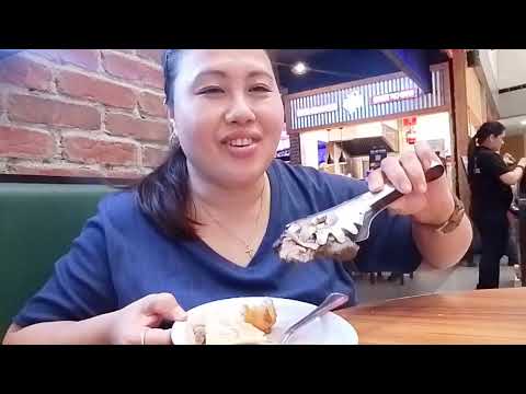 Kain tayo sa "TEXAS ROAD HOUSE"..