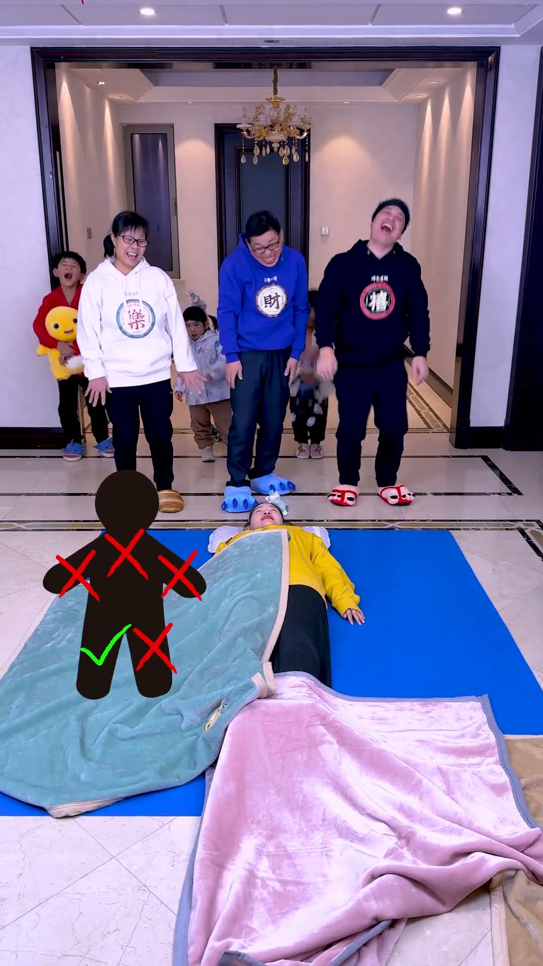 New Year's Game!Quilt ChallengeⅡ, No Skills, Just Luck#Funnyfamily #Partygames #Funny