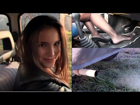 ⚡️ Code 125 ◾ Miss Iris teasing the old Fiat Panda with a sexy revving ◾ Pedal Vamp Pedal Pumping
