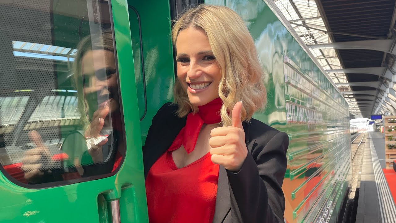 Michelle Hunziker come non l'avete mai vista - YouTube