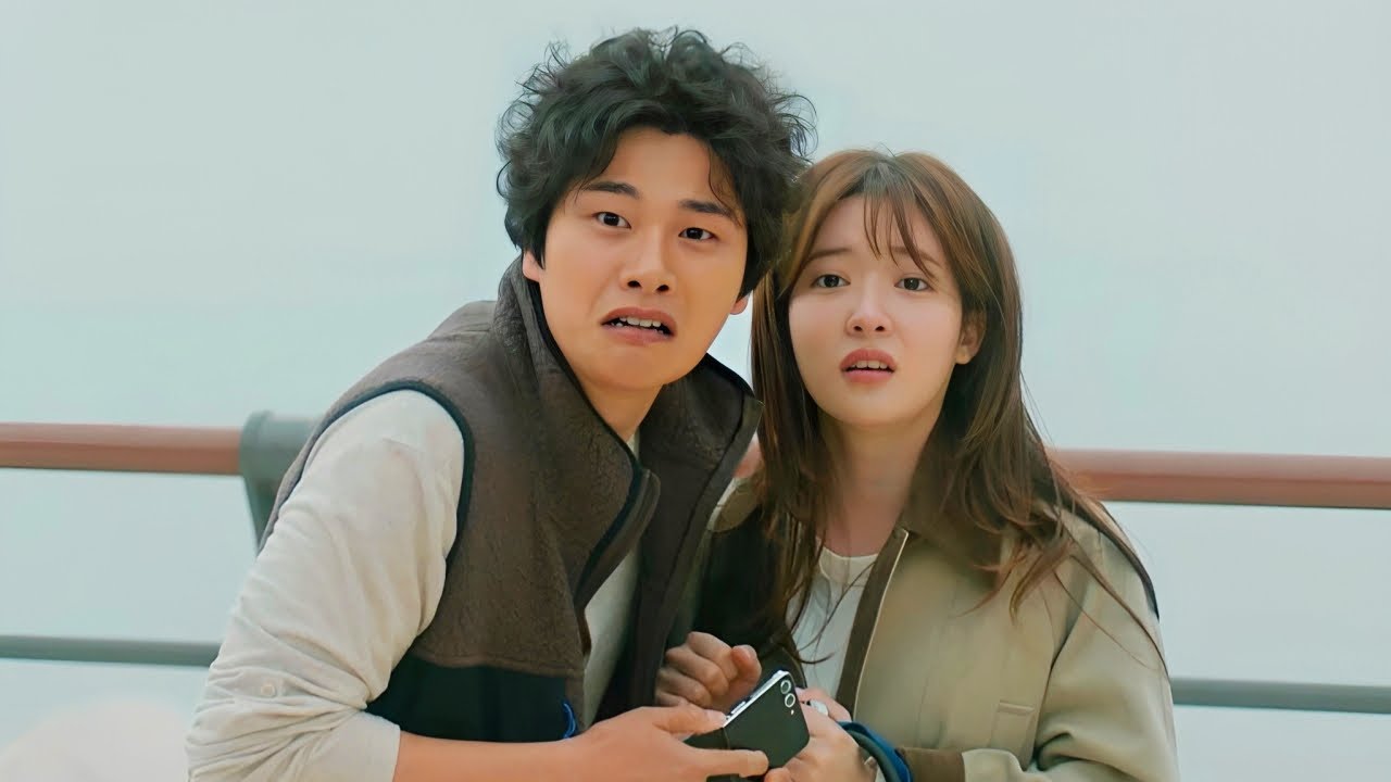 La Heredera Rica 👑Se Enamora Del Chico Pobre💔 ¡Y Compra Un Restaurante Entero 💍 Para Casarse Con Él!