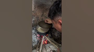 Cơm Nồi Gang Bếp Củi – Hương Vị Quê Nhà Xưa Cũ Gây Nhớ Thương 🍚🔥 #shorts