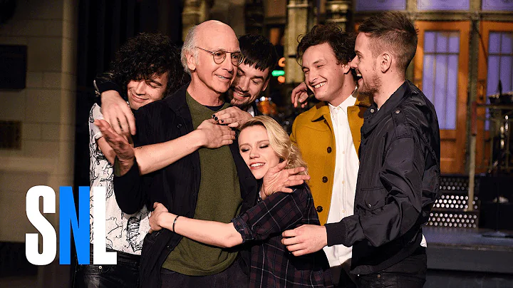 SNL Host Larry David Gets A Hug From The 1975 & Ka...