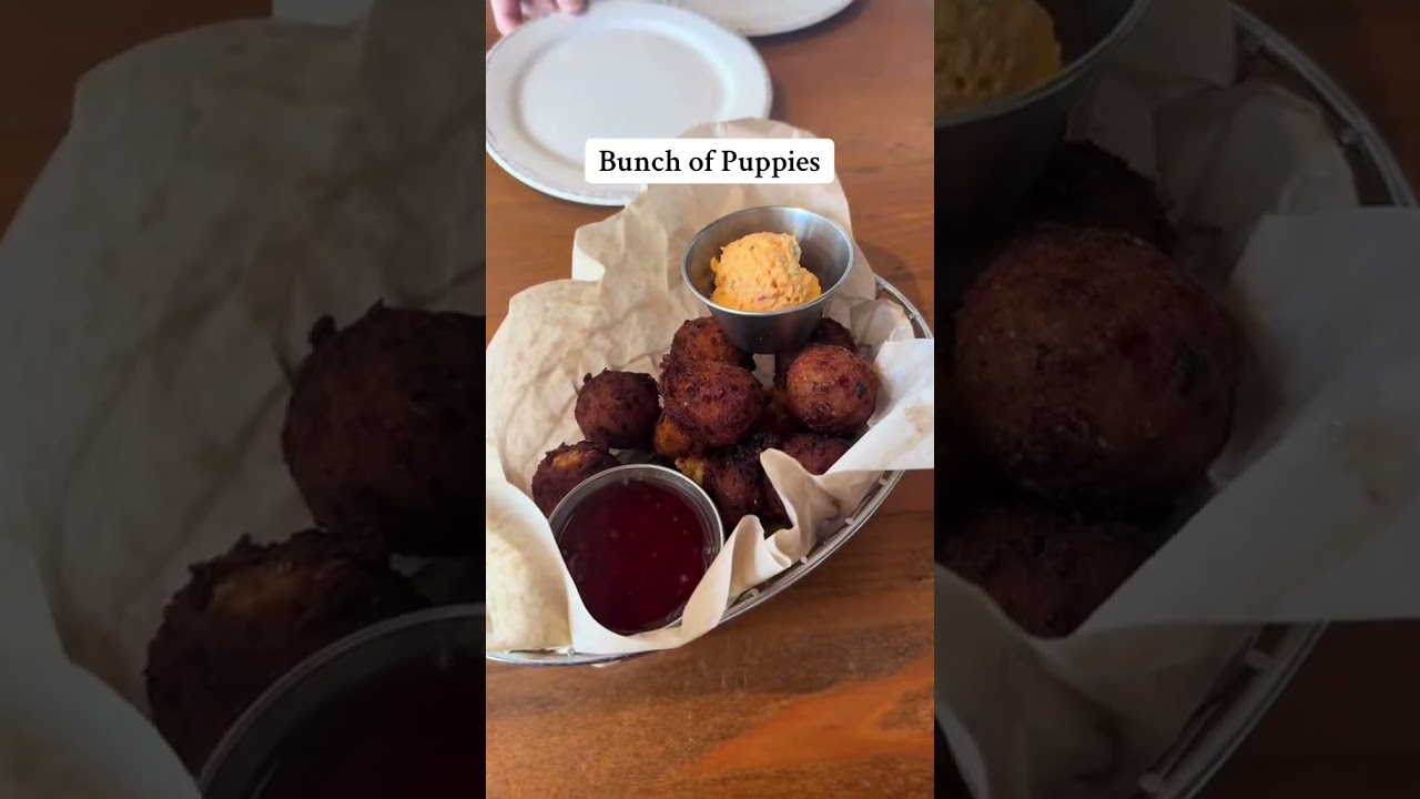 Southern Comfort at Chef Art Smith’s Homecomin’ 🍗 | Dining Experience at Disney Springs