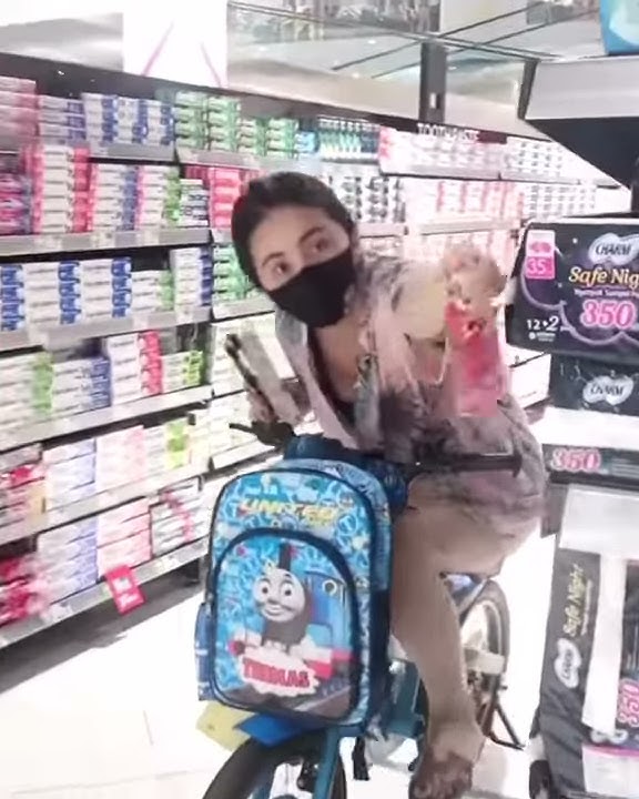 Viral belanja ala Dianadeestarlight