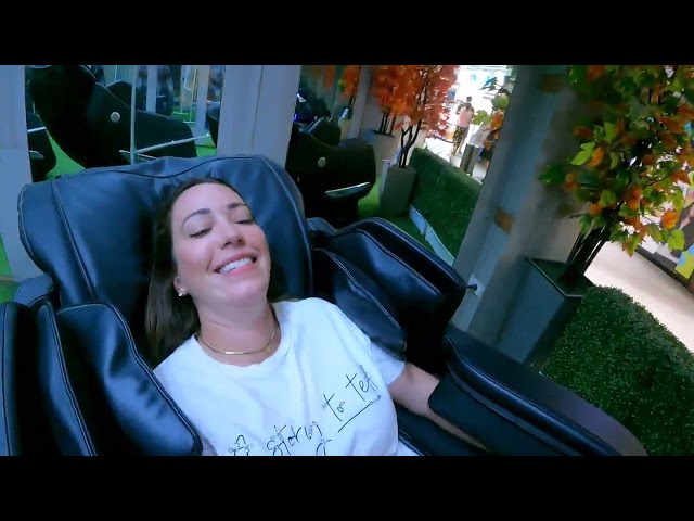 Automatic Chair Massage in a Mall!