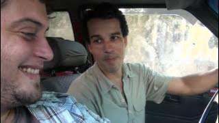 comercial toyota corolla com Wagner Moura e Selton Mello (versão atoratoa)