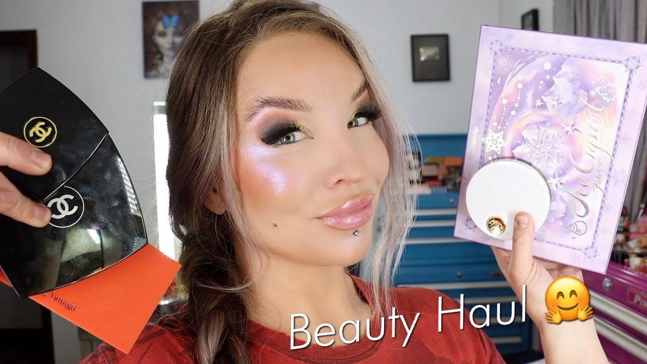 В наличии: Chanel, Hermes, Hung Vanngo, MAC, Huda Beauty, ELF, Oden's Eye, Wonderskin, Wet 'n Wild