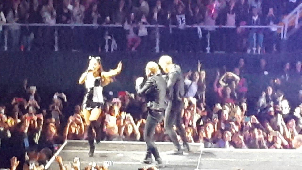 Ariana Grande - Problem 21/10/2015 @ Movistar Arena