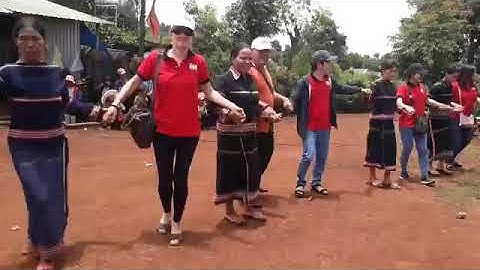 Điệu múa xoang dân dã của người dân làng Nú, xã Hà Bầu, Gia Lai