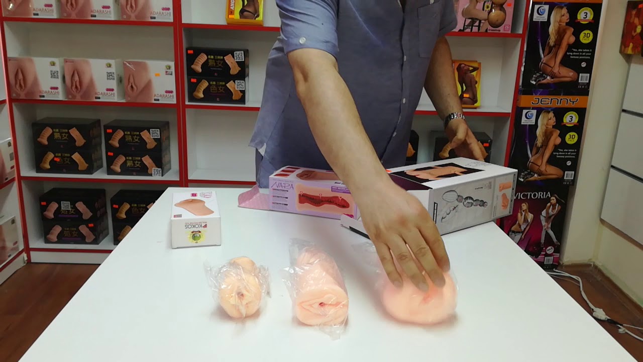 Реалистичный фаллоимитатор 